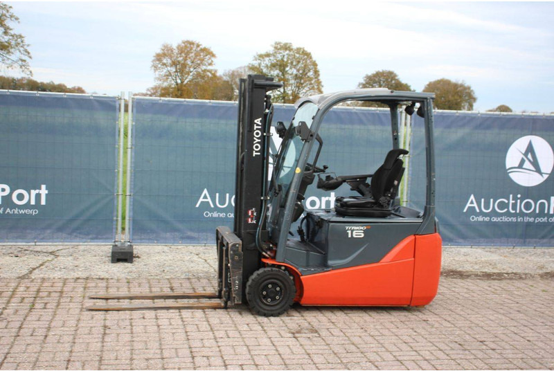 Toyota 16 - Carretilla elevadora eléctrica: foto 1 Toyota 16 - Carretilla elevadora eléctrica: foto 1