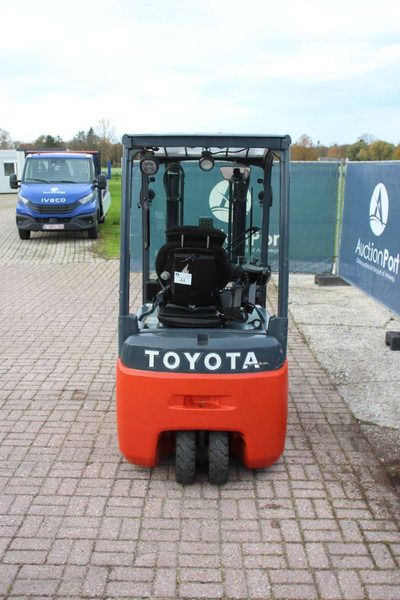 Toyota 16 - Carretilla elevadora eléctrica: foto 4 Toyota 16 - Carretilla elevadora eléctrica: foto 4