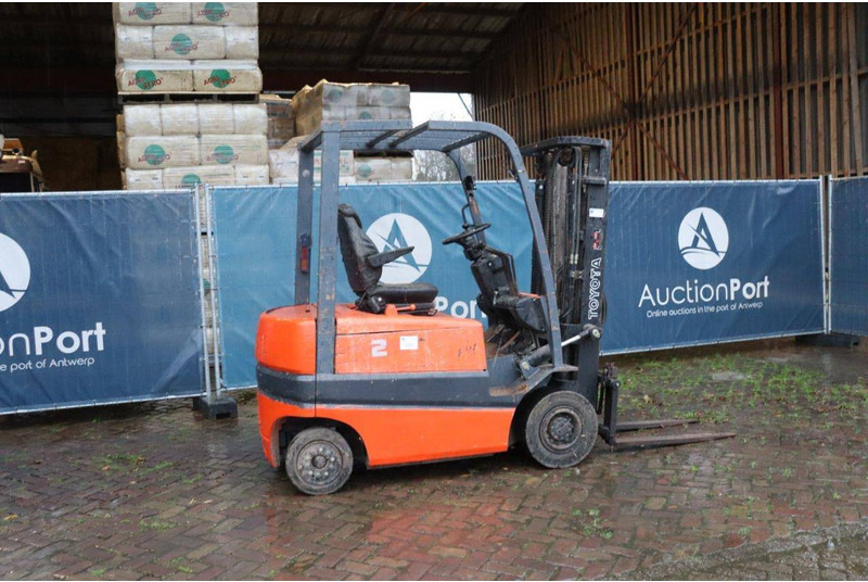 Toyota FBMF25 - Carretilla elevadora eléctrica: foto 1 Toyota FBMF25 - Carretilla elevadora eléctrica: foto 1