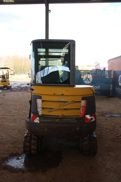 Volvo EC27C - Excavadora de cadenas: foto 4 Volvo EC27C - Excavadora de cadenas: foto 4