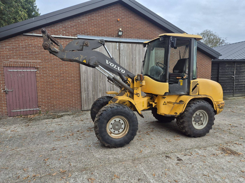 Volvo L30B-Z/SX - Cargadora de ruedas: foto 1 Volvo L30B-Z/SX - Cargadora de ruedas: foto 1