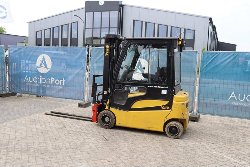 Yale ERP20VF - Carretilla elevadora eléctrica: foto 3 Yale ERP20VF - Carretilla elevadora eléctrica: foto 3