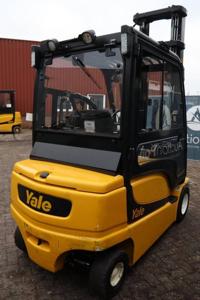 Yale ERP35VL F2945 - Carretilla elevadora eléctrica: foto 5 Yale ERP35VL F2945 - Carretilla elevadora eléctrica: foto 5