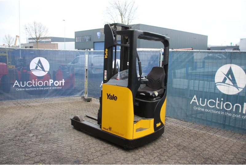 Yale MR16 - Retráctil: foto 3 Yale MR16 - Retráctil: foto 3