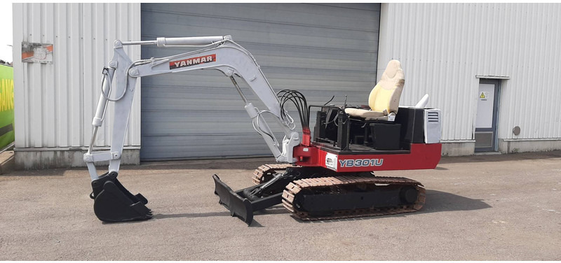 Yanmar YB301U - Miniexcavadora: foto 1 Yanmar YB301U - Miniexcavadora: foto 1
