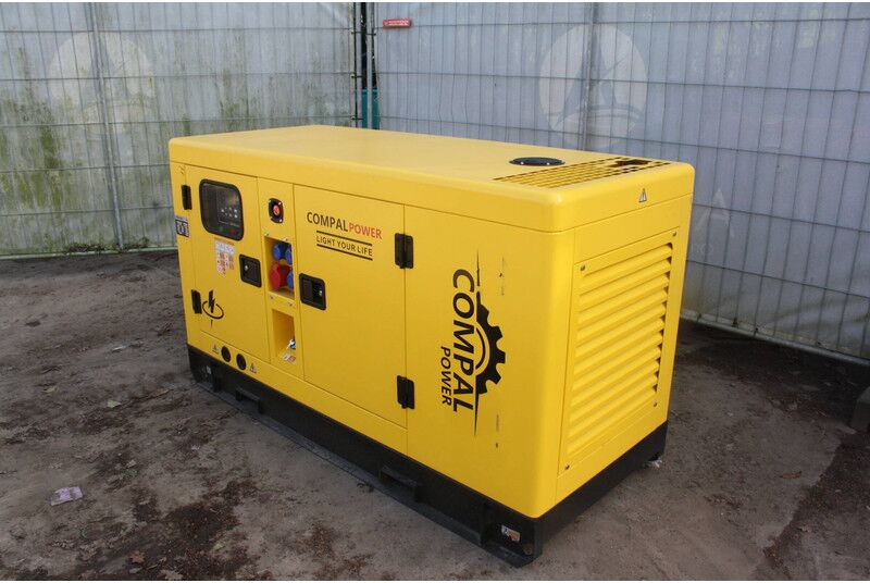 Compal power VG-R30 - Generador industriale: foto 3 Compal power VG-R30 - Generador industriale: foto 3