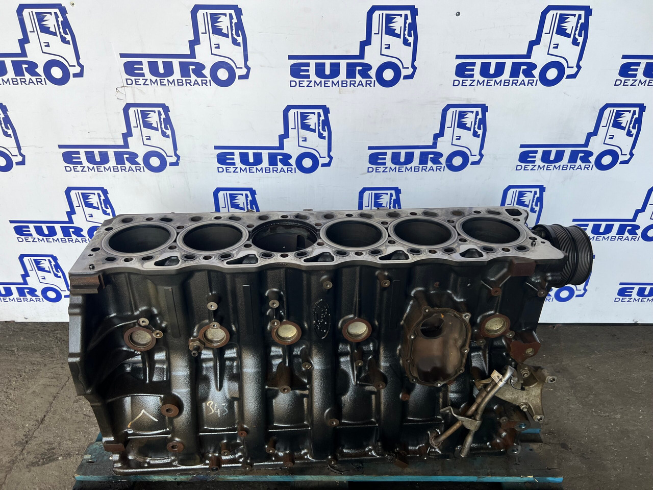 BLOC MOTOR FORD CARGO F-MAX FHR6 - Motor para Camión: foto 5 BLOC MOTOR FORD CARGO F-MAX FHR6 - Motor para Camión: foto 5