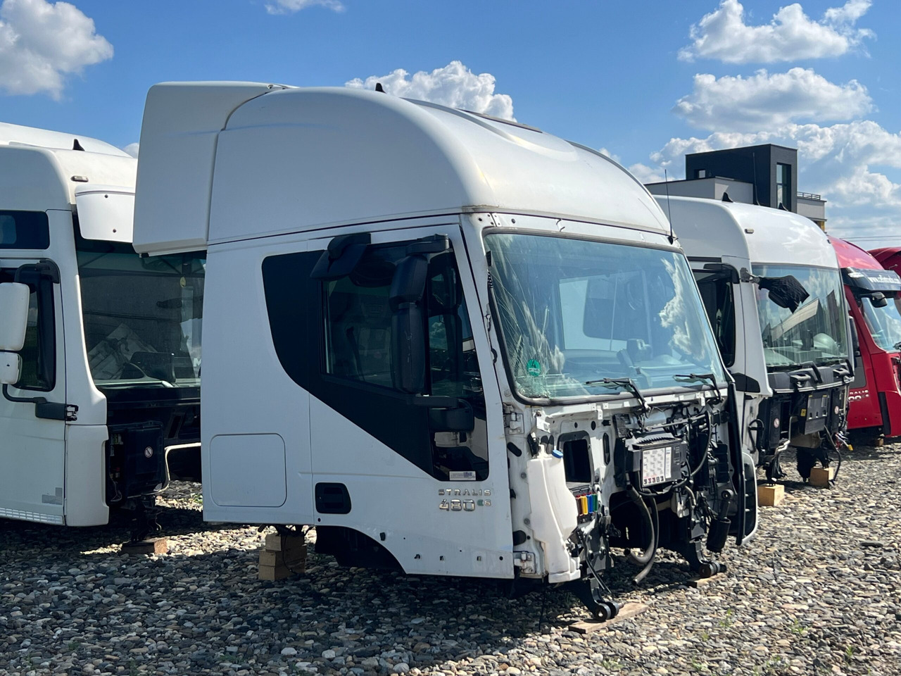 CABINA IVECO STRALIS HI-WAY 5801758707, 5801758694 - Cabina para Camión: foto 4 CABINA IVECO STRALIS HI-WAY 5801758707, 5801758694 - Cabina para Camión: foto 4
