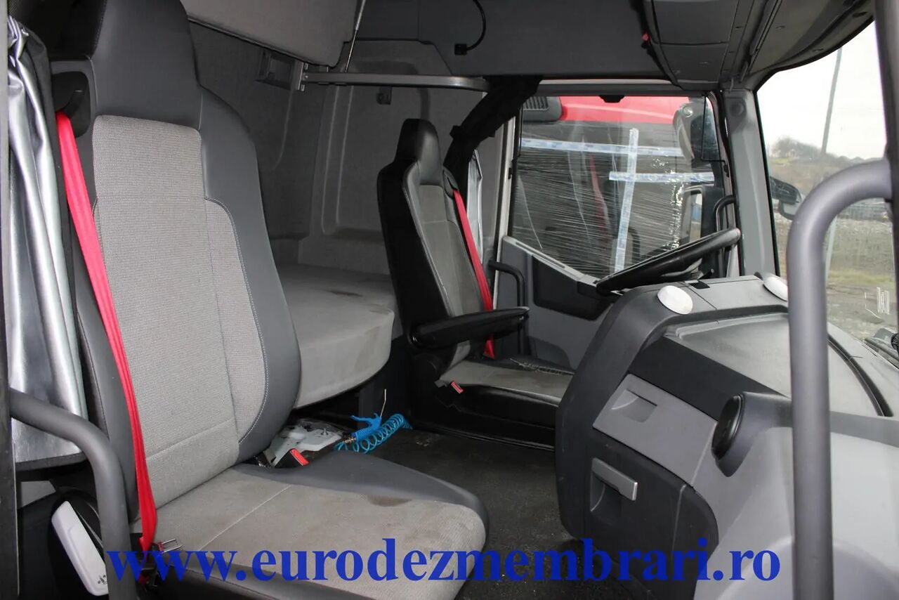 Cabina para Camión CABINA RENAULT T SLEEPER: foto 7 Cabina para Camión CABINA RENAULT T SLEEPER: foto 7