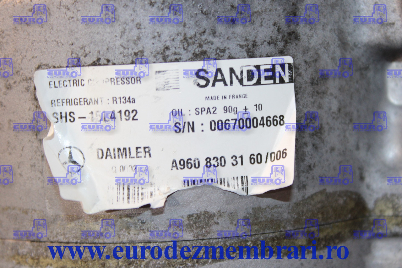 COMPRESOR CLIMA STATIONARE MERCEDES ACTROS MP4 A9608303160 - Compresor de aire acondicionado para Camión: foto 2 COMPRESOR CLIMA STATIONARE MERCEDES ACTROS MP4 A9608303160 - Compresor de aire acondicionado para Camión: foto 2