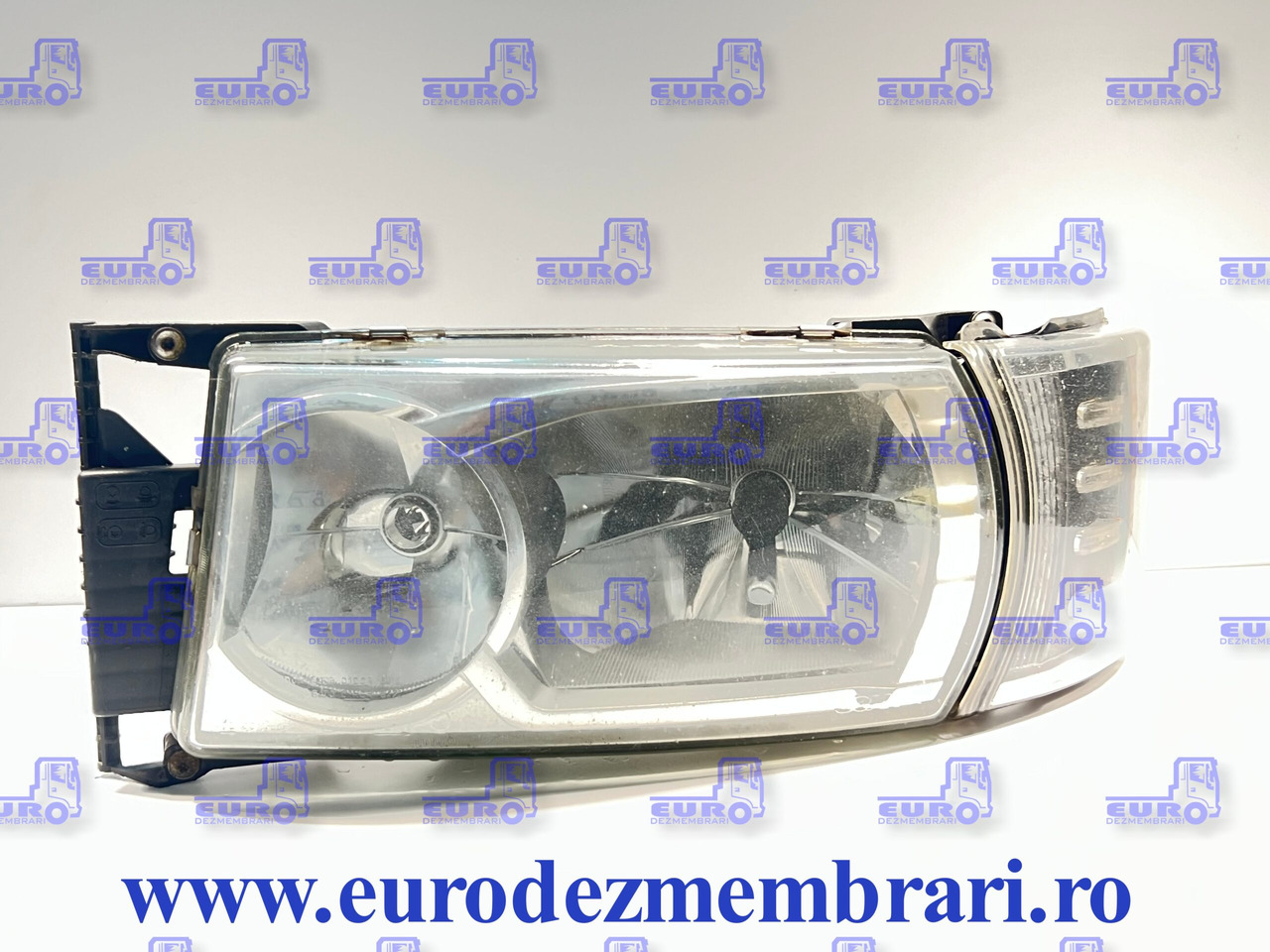 FAR CU XENON STANGA SCANIA 2416103 - Faro delantero para Camión: foto 1 FAR CU XENON STANGA SCANIA 2416103 - Faro delantero para Camión: foto 1