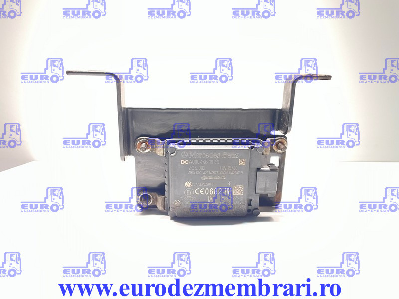SENZOR PROXIMITATE MERCEDES ACTROS MP4 A0004461949, A0004462149, A0004462749 - Sensor para Camión: foto 1 SENZOR PROXIMITATE MERCEDES ACTROS MP4 A0004461949, A0004462149, A0004462749 - Sensor para Camión: foto 1