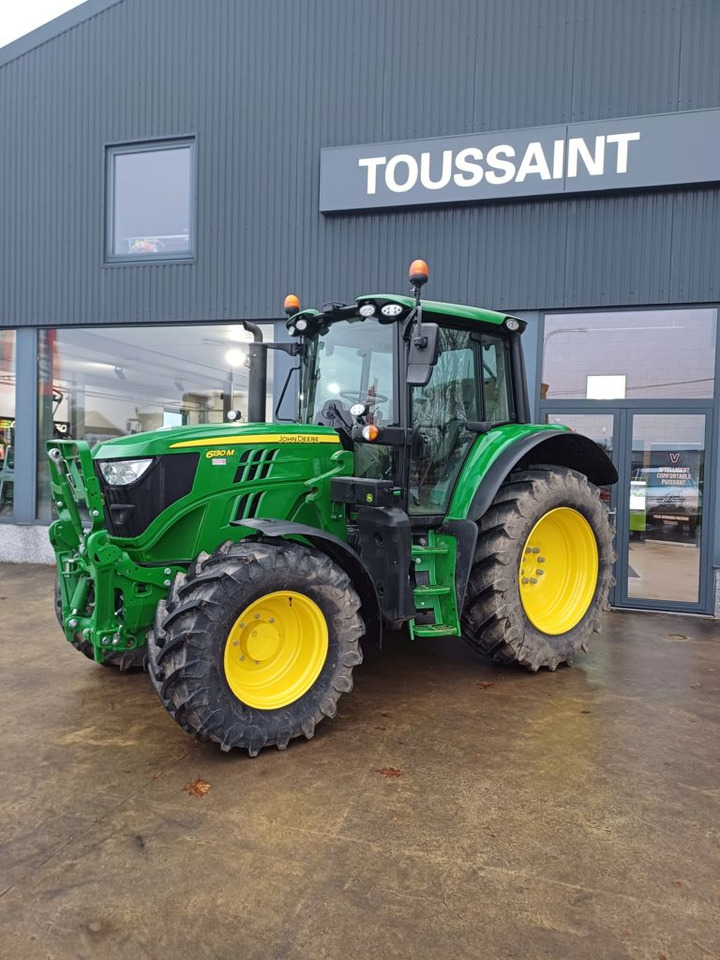 John Deere 6130m - Tractor: foto 1 John Deere 6130m - Tractor: foto 1