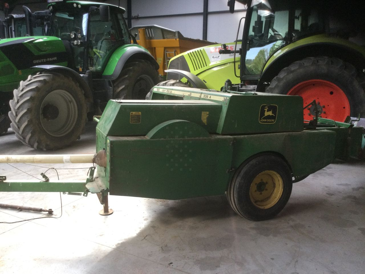 John Deere 336A - Empacadora de pacas cuadradas: foto 2 John Deere 336A - Empacadora de pacas cuadradas: foto 2