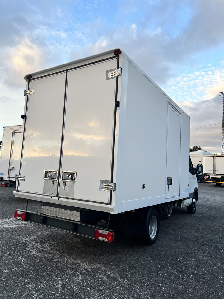 Furgoneta caja cerrada IVECO 35C15 CAJA CERRADA: foto 11