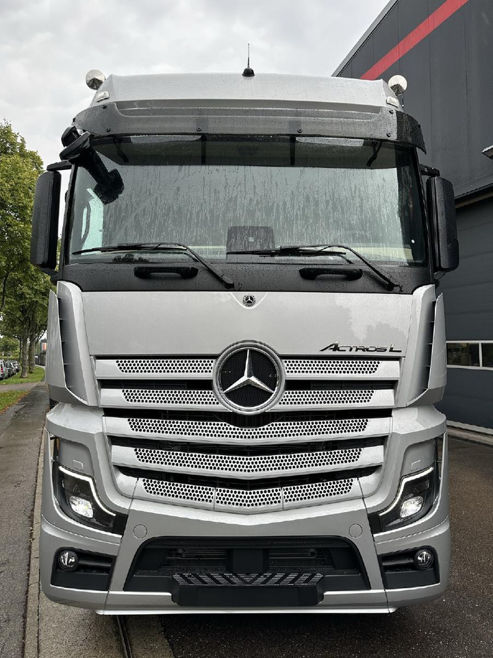 Mercedes Benz Actros 2652 LS 6x4 | NEUFAHRZEUGE | ZGG 120 to - Cabeza tractora: foto 5 Mercedes Benz Actros 2652 LS 6x4 | NEUFAHRZEUGE | ZGG 120 to - Cabeza tractora: foto 5