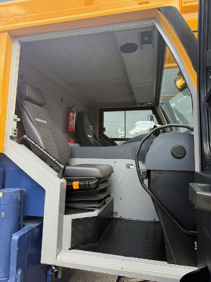 Autogrúa Liebherr LTM 1055-3.1 (05 - 055 855) | 6 x 6: foto 20 Autogrúa Liebherr LTM 1055-3.1 (05 - 055 855) | 6 x 6: foto 20