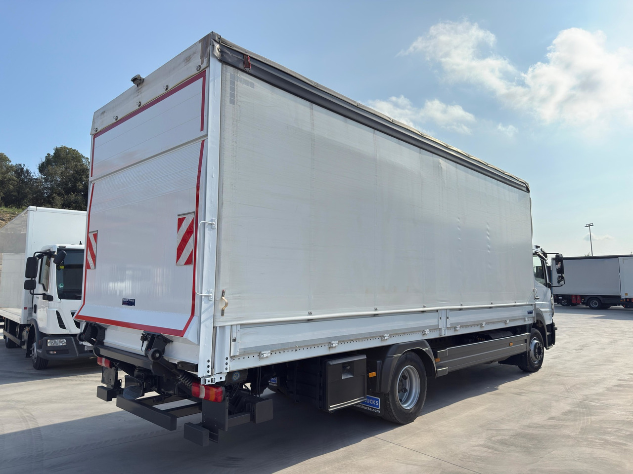 MERCEDES BENZ 15.24L Atego E6 (Semitauliner) - Camión lona: foto 4 MERCEDES BENZ 15.24L Atego E6 (Semitauliner) - Camión lona: foto 4