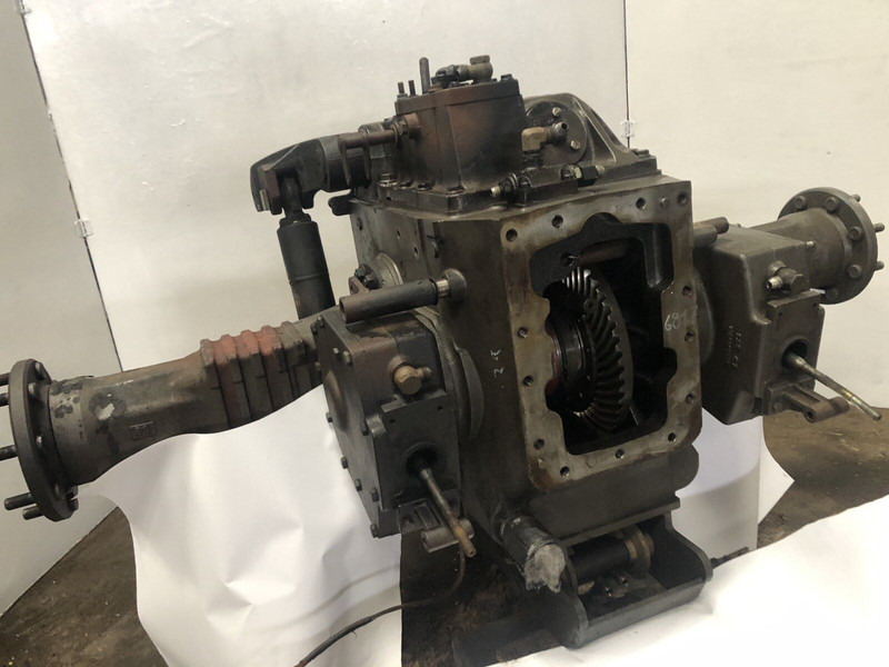 Claas CELTIS 7700098371C - Diferencial: foto 2 Claas CELTIS 7700098371C - Diferencial: foto 2