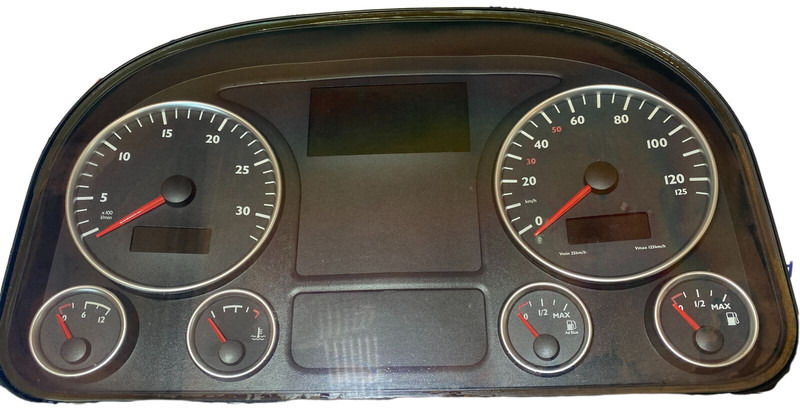 MAN - Salpicadero: foto 1 MAN - Salpicadero: foto 1