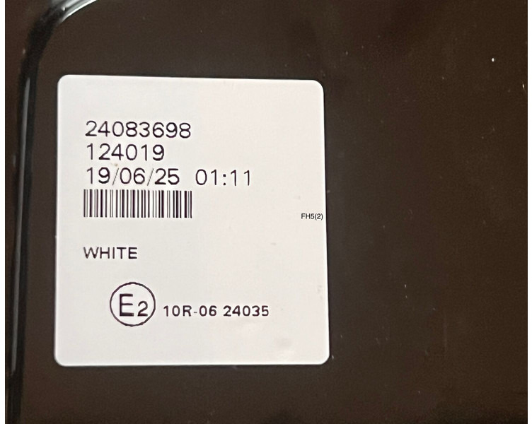 Volvo FH5/Aero - Piezas de recambio: foto 3 Volvo FH5/Aero - Piezas de recambio: foto 3