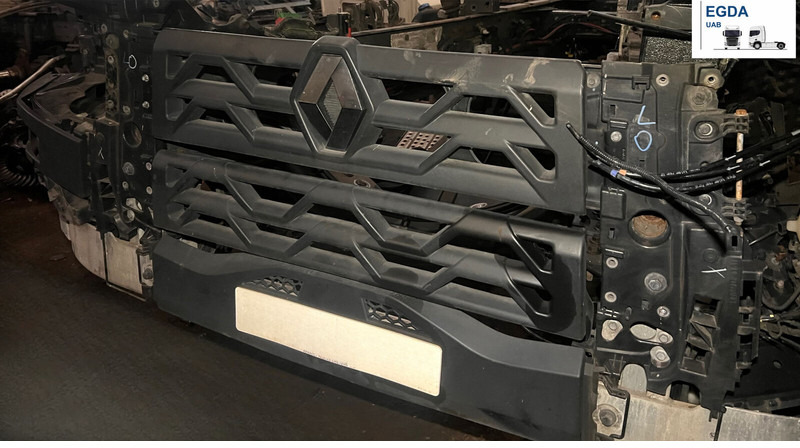 Renault - Parachoques: foto 1 Renault - Parachoques: foto 1