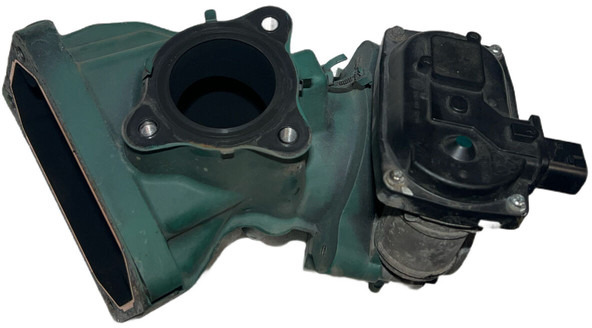 Volvo 2022 - Silenciador/ Sistema de escape: foto 2 Volvo 2022 - Silenciador/ Sistema de escape: foto 2