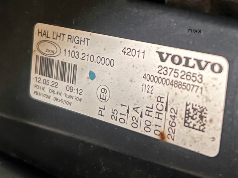 Volvo LHT RIGHT FH5 - Faro delantero: foto 2 Volvo LHT RIGHT FH5 - Faro delantero: foto 2