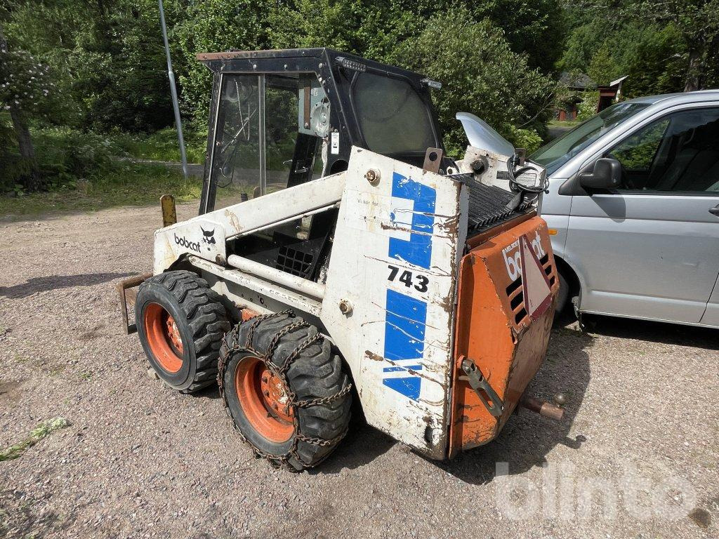 Bob-Cat 743 fullutrustad - Minicargadora: foto 2 Bob-Cat 743 fullutrustad - Minicargadora: foto 2