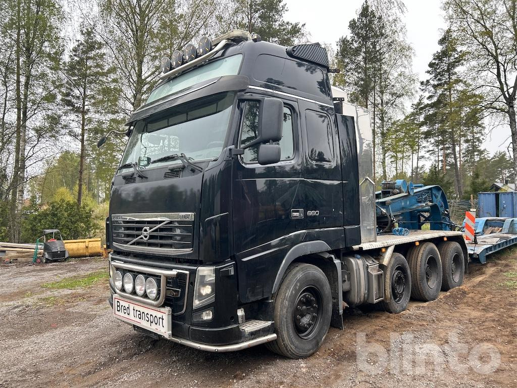 Dragbil / VOLVO FH16 660 med 5:e axel och maskinsläp / Säljes som ekipage - Cabeza tractora: foto 2 Dragbil / VOLVO FH16 660 med 5:e axel och maskinsläp / Säljes som ekipage - Cabeza tractora: foto 2