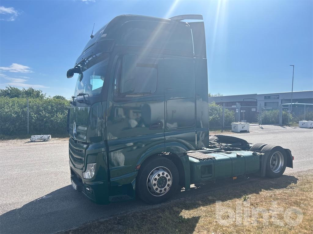 MERCEDES-BENZ Actros - Cabeza tractora: foto 2 MERCEDES-BENZ Actros - Cabeza tractora: foto 2
