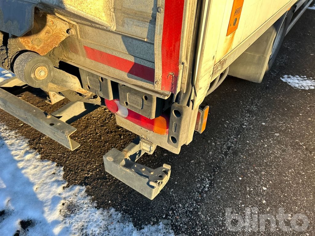 Camión IVECO ML 150E25/P: foto 34