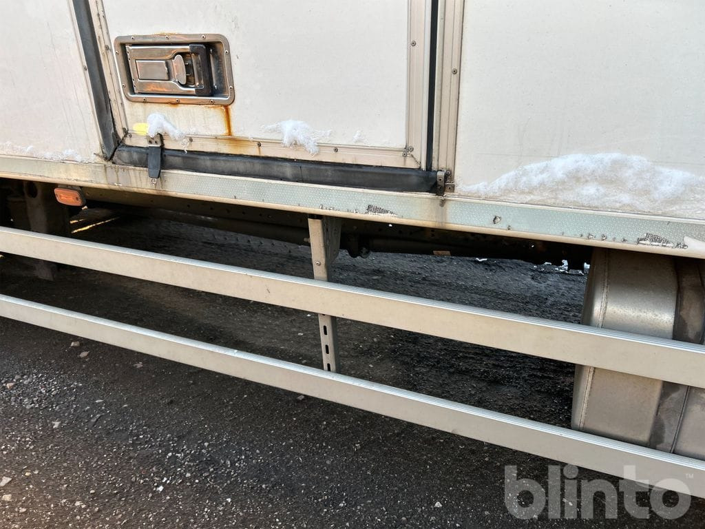 Camión IVECO ML 150E25/P: foto 25