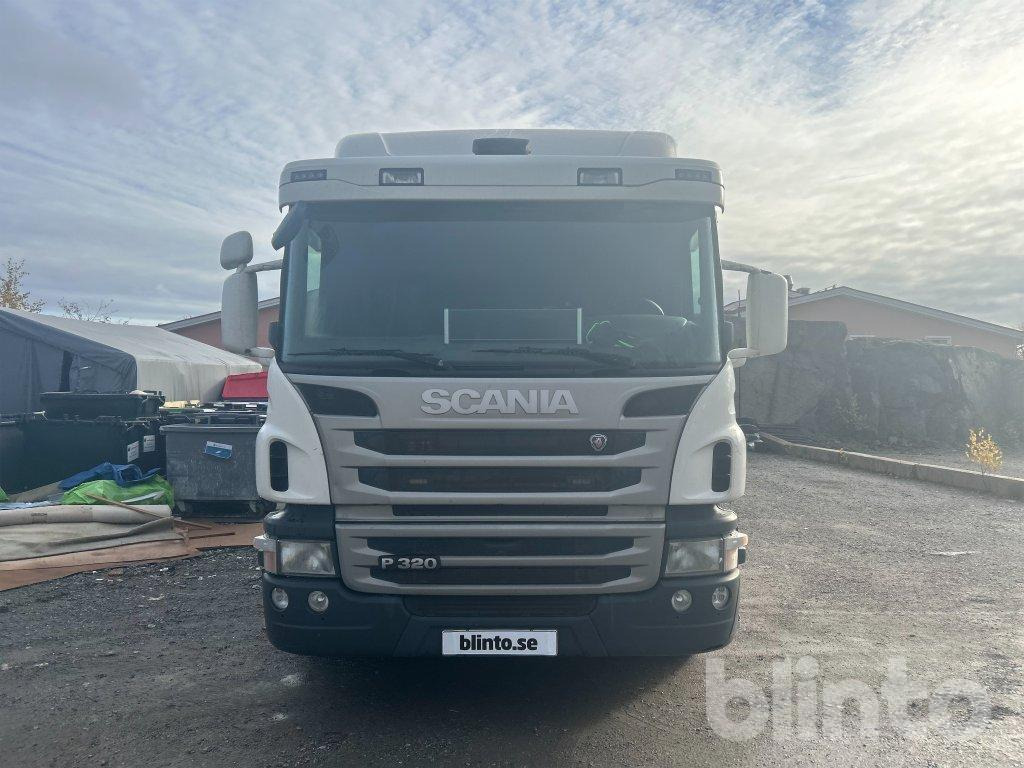SCANIA P320LB6X2*4MNB - Camión: foto 2 SCANIA P320LB6X2*4MNB - Camión: foto 2