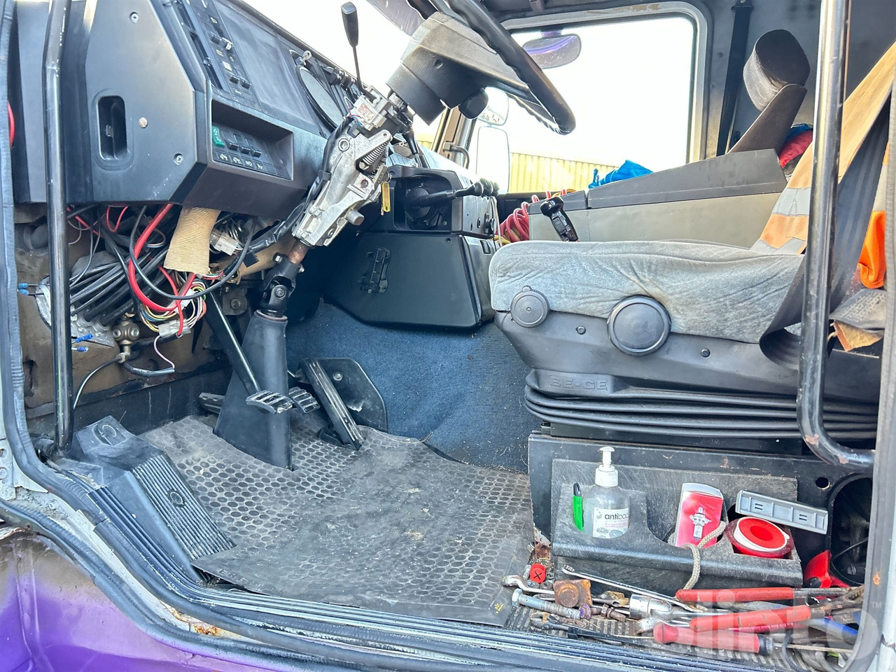 Camión SCANIA R112: foto 38 Camión SCANIA R112: foto 38