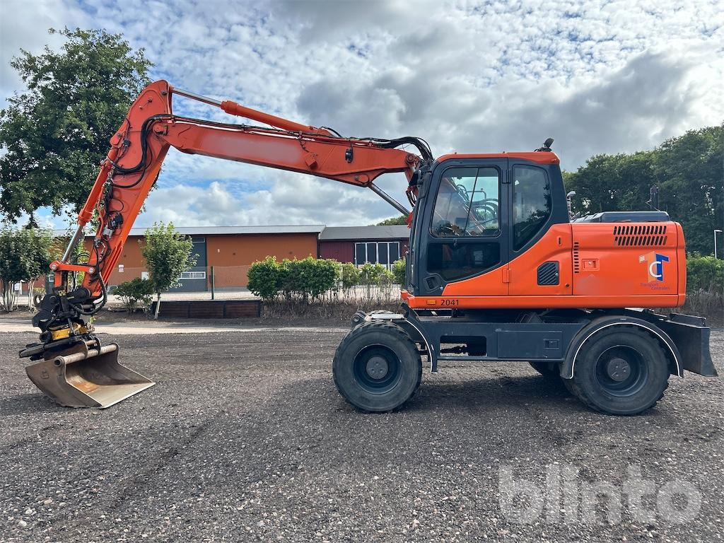 Doosan DX160W - Excavadora de ruedas: foto 1 Doosan DX160W - Excavadora de ruedas: foto 1