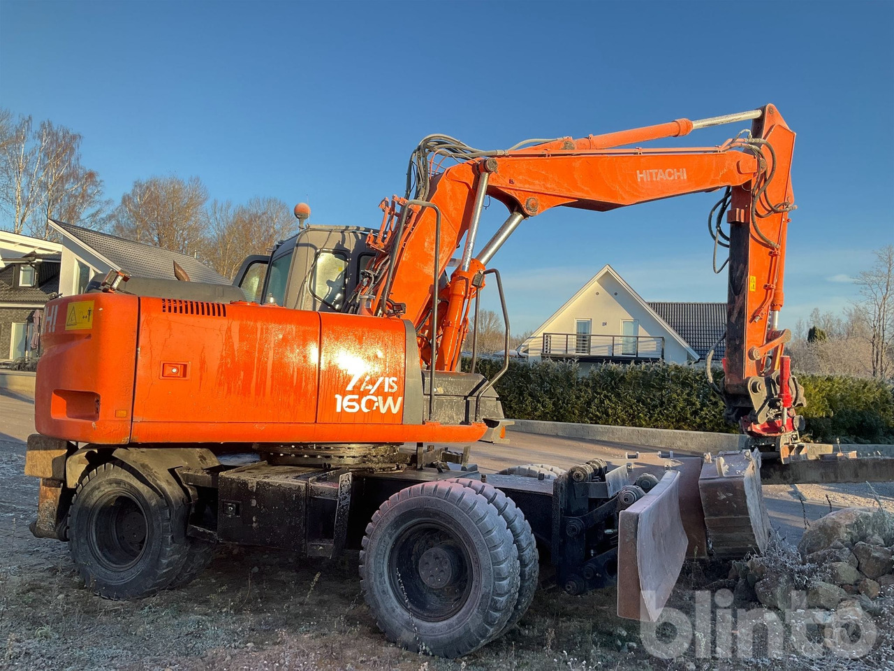 Hitachi ZX160W - Excavadora de ruedas: foto 1 Hitachi ZX160W - Excavadora de ruedas: foto 1
