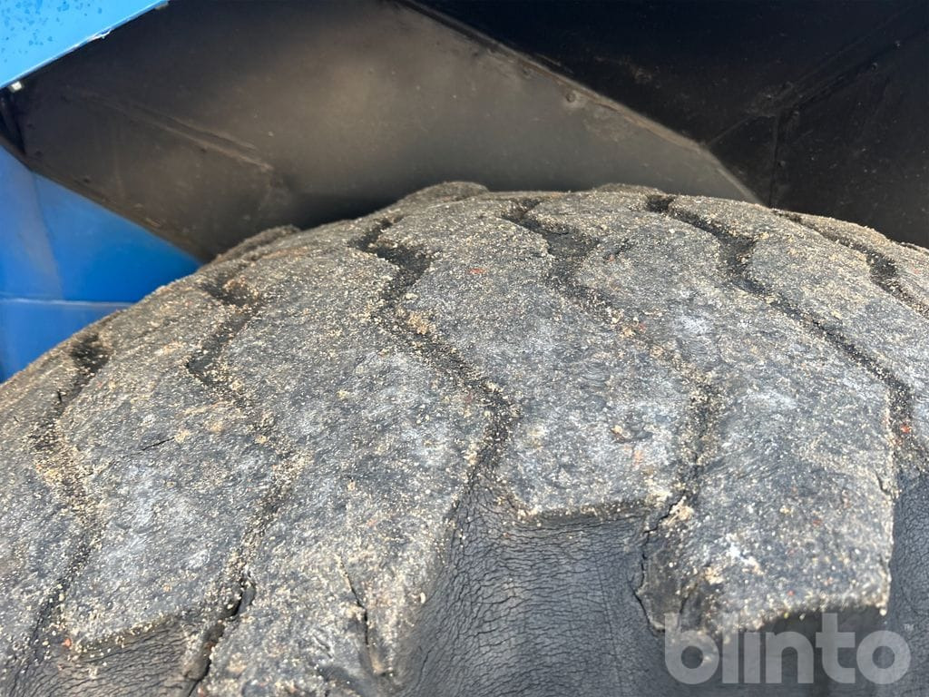 Retroexcavadora Huddig 960 - 4 redskap: foto 33