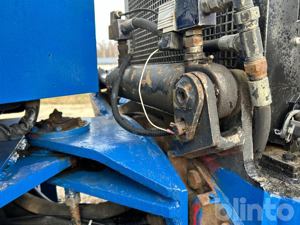 Retroexcavadora Huddig 960 - 4 redskap: foto 31