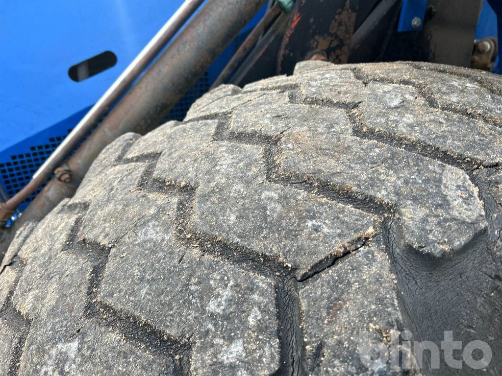 Retroexcavadora Huddig 960 - 4 redskap: foto 11