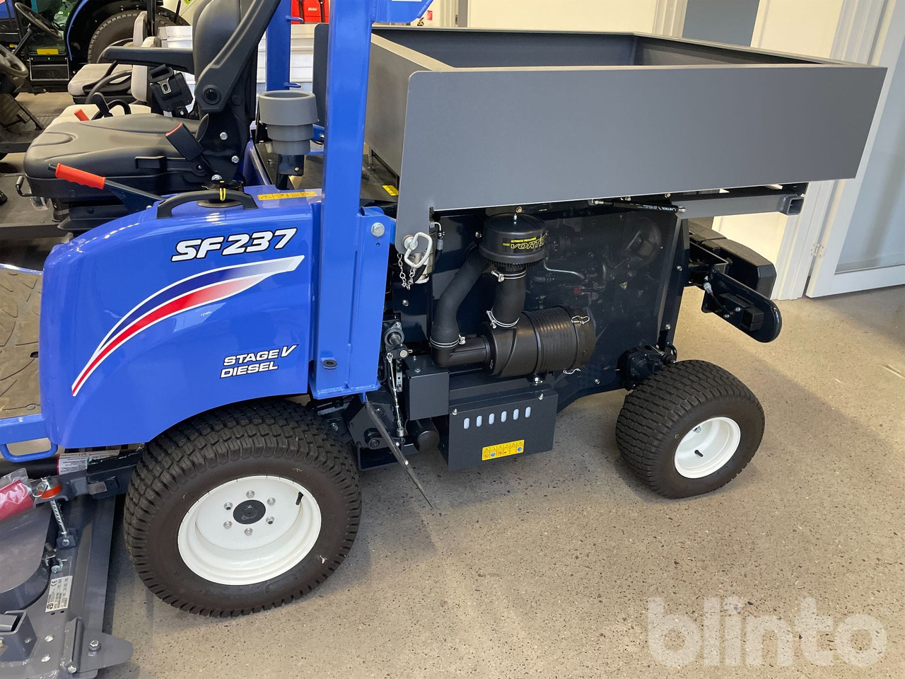 Iseki SF237 - Cortacésped: foto 5 Iseki SF237 - Cortacésped: foto 5