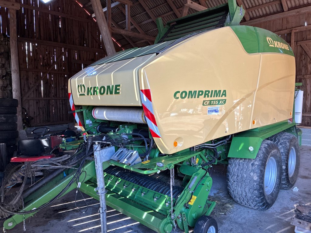 Krone Comprima CF 155 xc - Rotoempacadora: foto 1 Krone Comprima CF 155 xc - Rotoempacadora: foto 1
