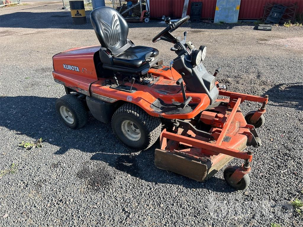Kubota F1900 4WD - Cortacésped: foto 3 Kubota F1900 4WD - Cortacésped: foto 3
