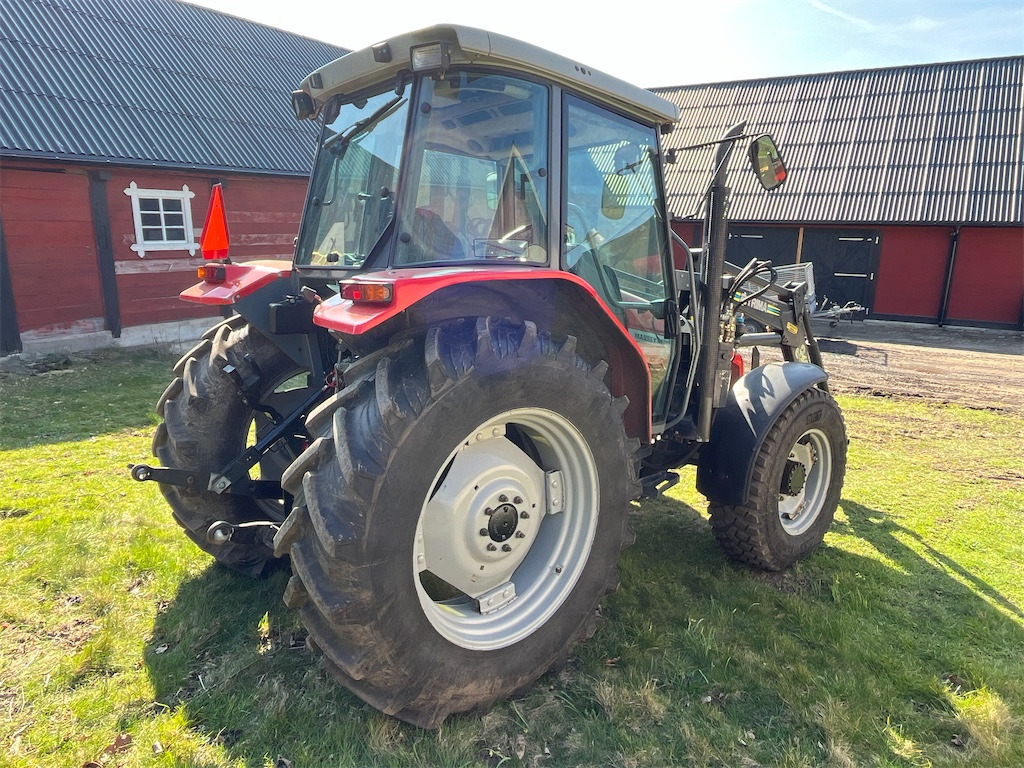 MASSEY FERGUSON 4335-4 - Tractor: foto 5 MASSEY FERGUSON 4335-4 - Tractor: foto 5