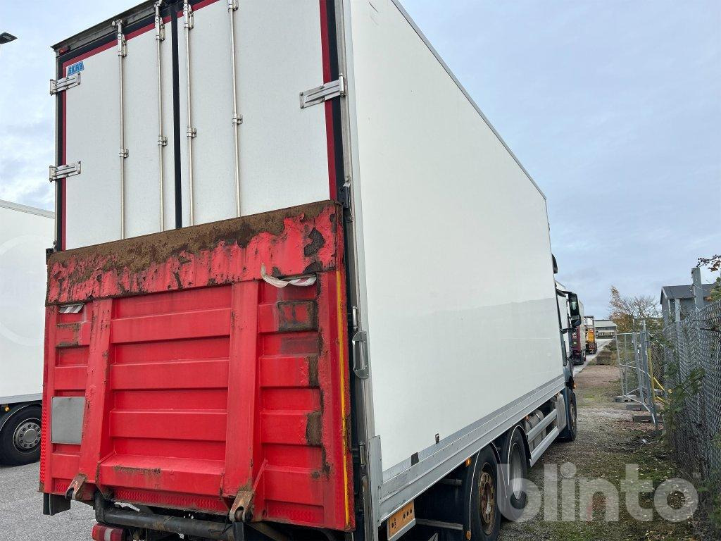 MERCEDES-BENZ 963-0-C - Camión caja cerrada: foto 4 MERCEDES-BENZ 963-0-C - Camión caja cerrada: foto 4