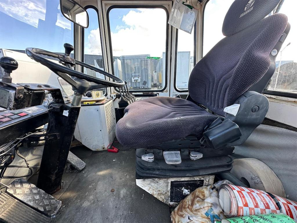 Carretilla elevadora Svetruck 16 120-38: foto 50