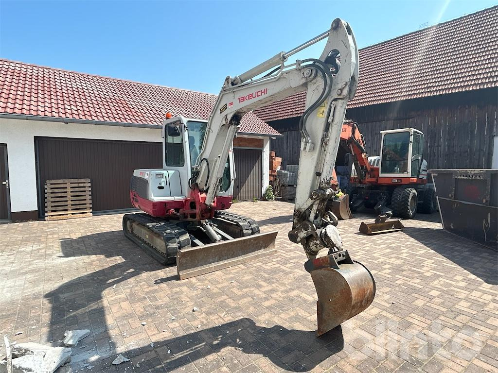 Takeuchi TB250 (2011) - Miniexcavadora: foto 2 Takeuchi TB250 (2011) - Miniexcavadora: foto 2