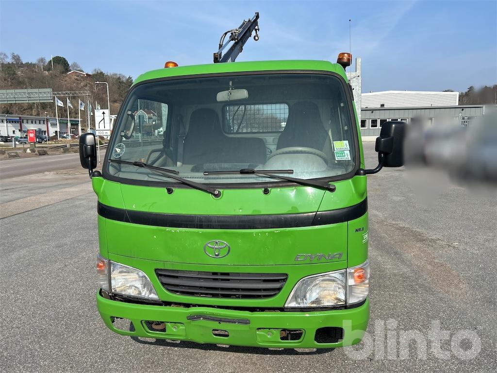Toyota Dyna 100 2,5 TD - Camión caja abierta, Camión grúa: foto 3 Toyota Dyna 100 2,5 TD - Camión caja abierta, Camión grúa: foto 3
