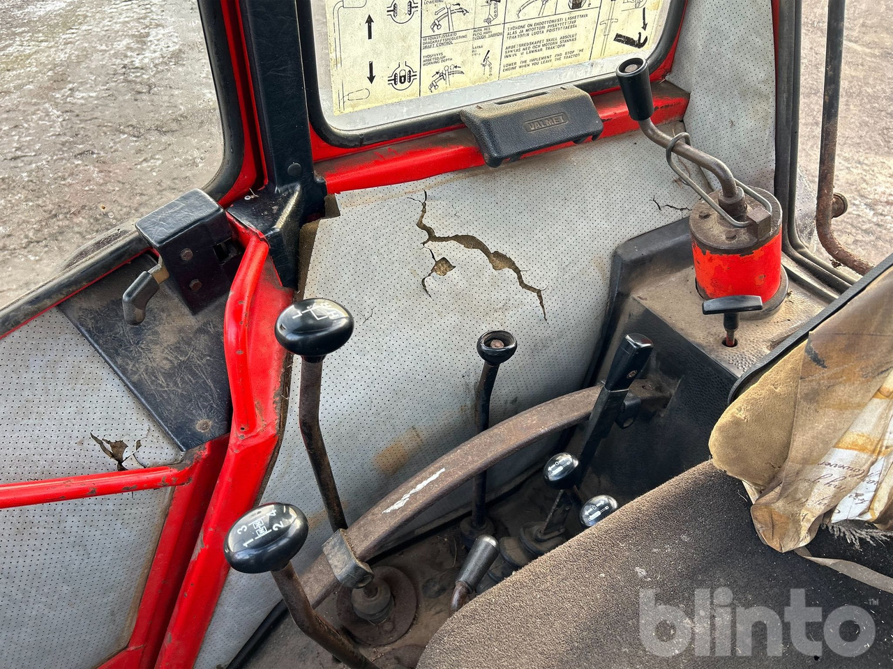 Tractor VALMET 405-4: foto 26 Tractor VALMET 405-4: foto 26