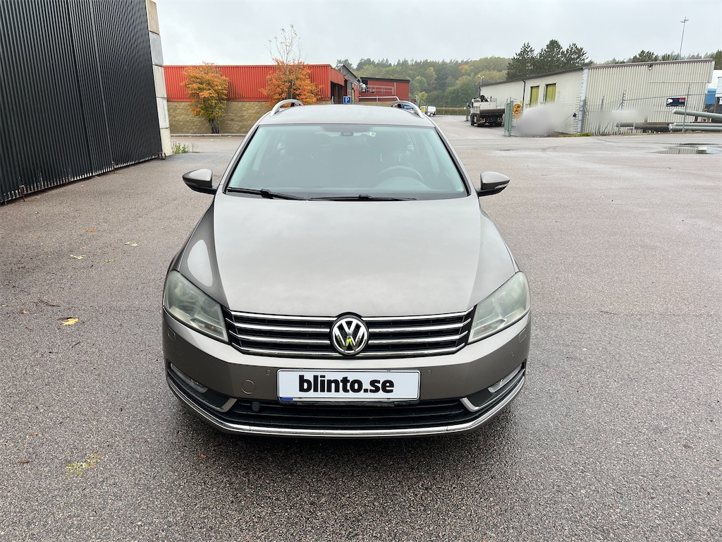 VOLKSWAGEN Passat Variant 2,0 TDI (Kommunbil) - Coche: foto 2 VOLKSWAGEN Passat Variant 2,0 TDI (Kommunbil) - Coche: foto 2